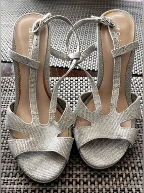 le chateau Silver Sparkle T-Strap Heels
